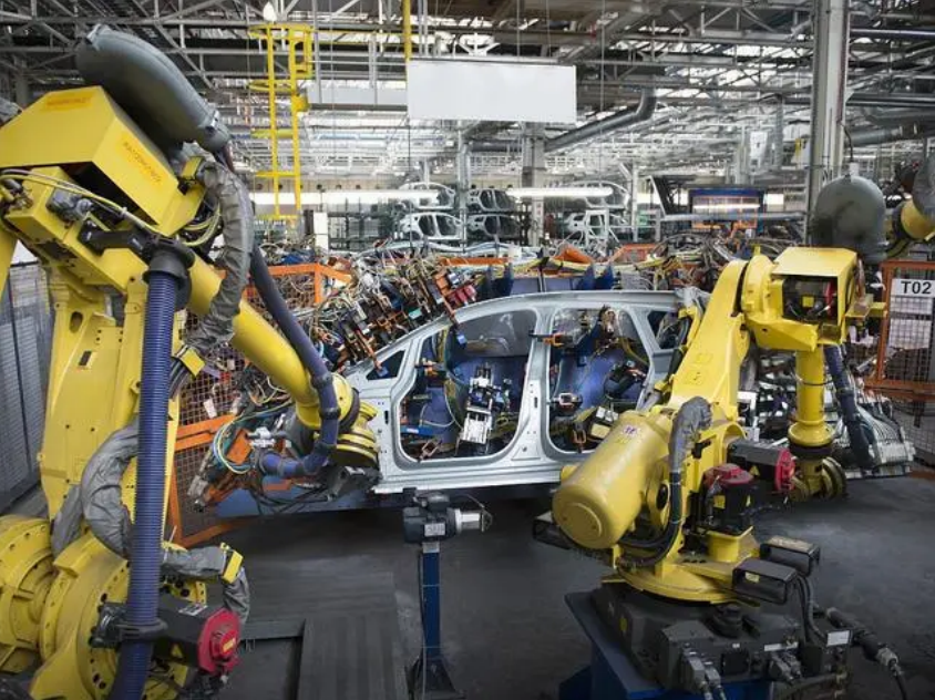 年末汽车消费政策频出，新能源依旧是“重头戏”